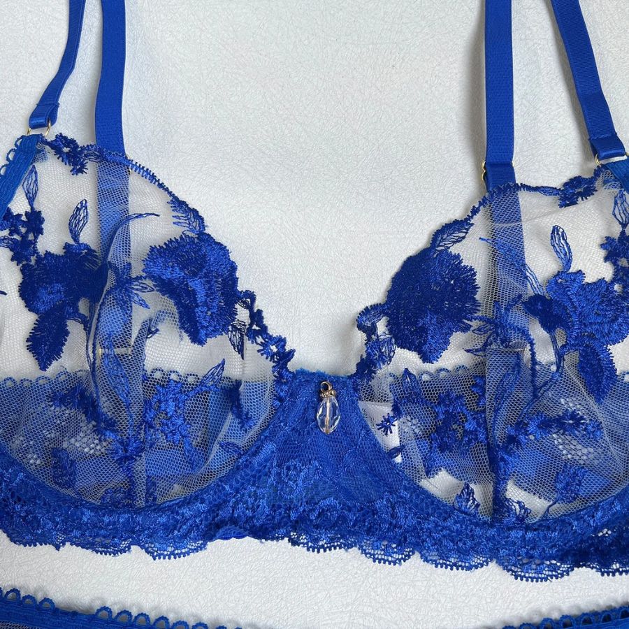 Lingerie Colombe Élégante