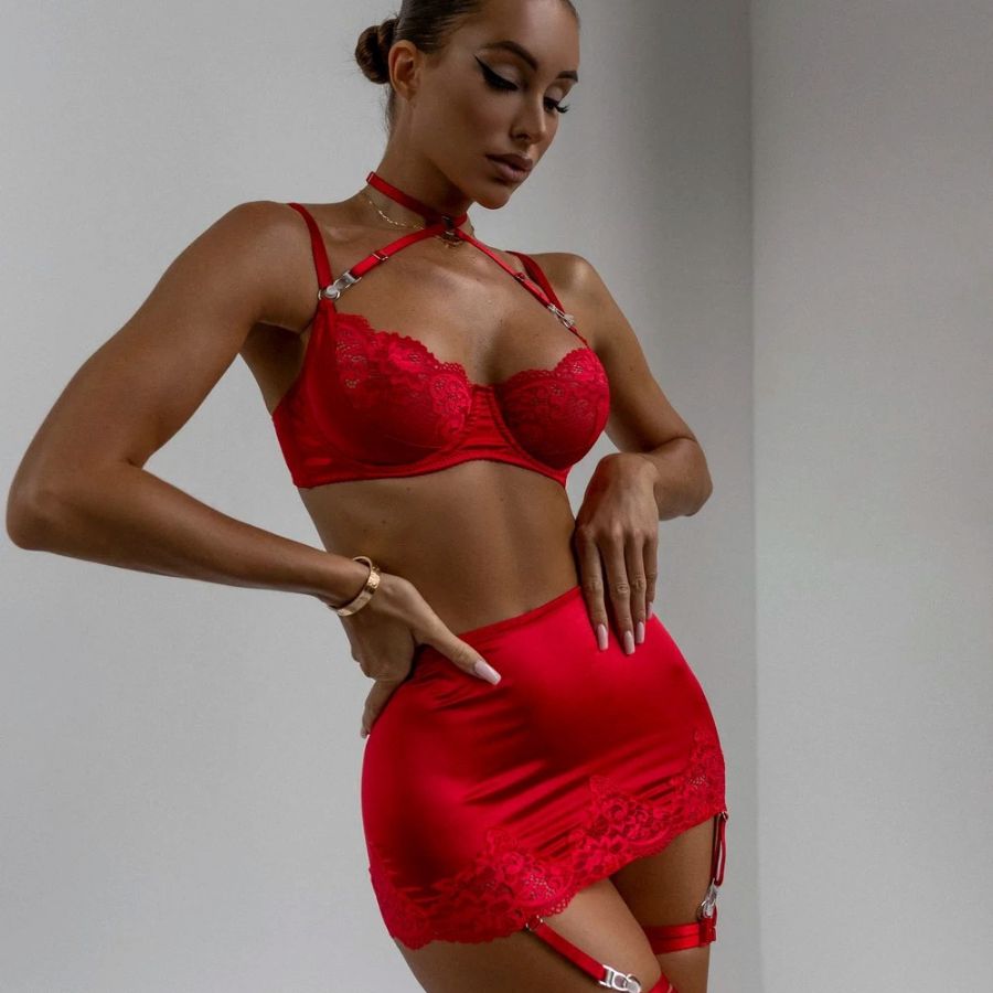 Lingerie Rouge Séduisante
