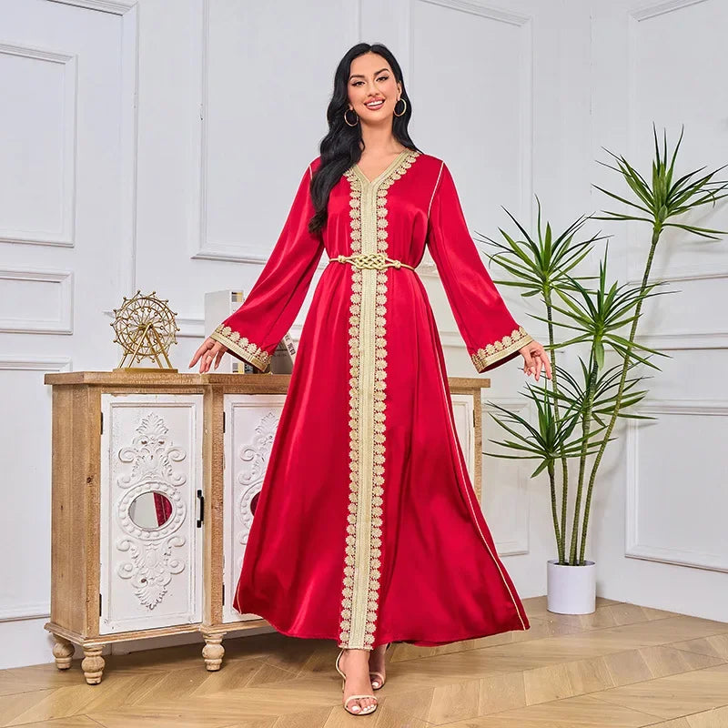 Caftan Rouge Élégant